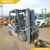 Xe nang dau 2 tan Nissan 1