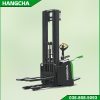 Xe nang tay dien 1 1.5 tan 2 tang nang 2