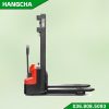 Xe nang tay dien 1.5 tan dong A Hangcha 3