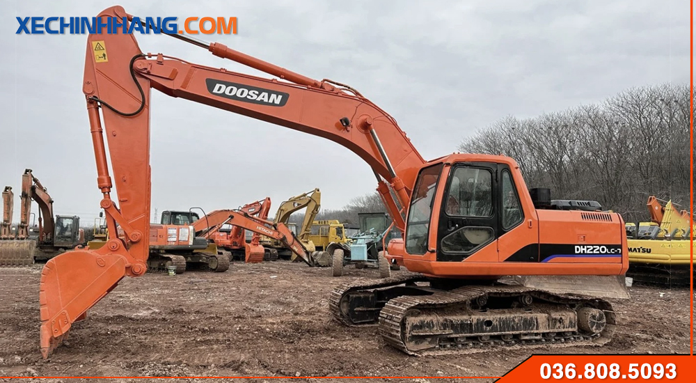 May xuc Doosan 220 LC