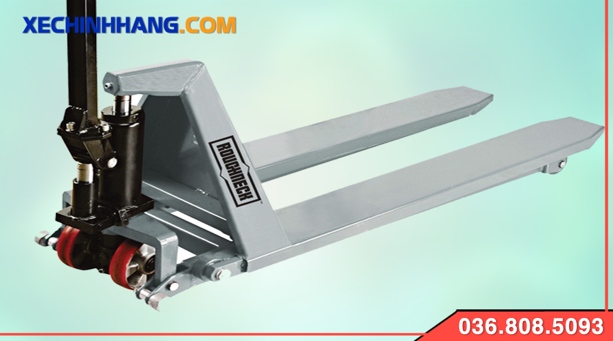Xe nang tay thap 1 tan khong gi