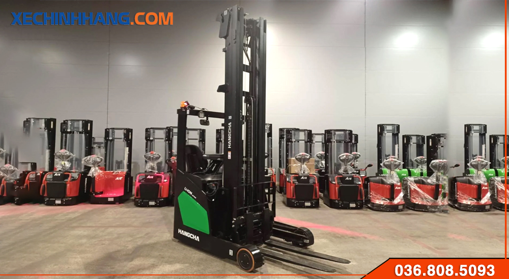Kho xe nâng Reach truck