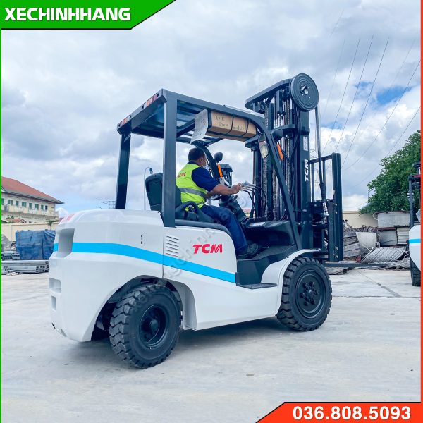 Xe nâng 1.5 tấn TCM