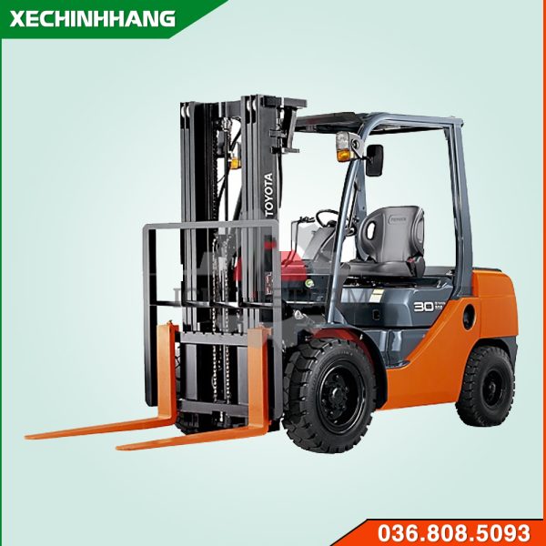 Xe nâng dầu Toyota 3 tấn