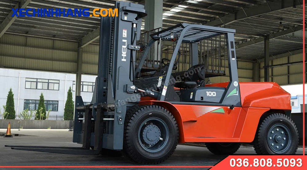 Xe nâng chạy dầu 10 tấn heli