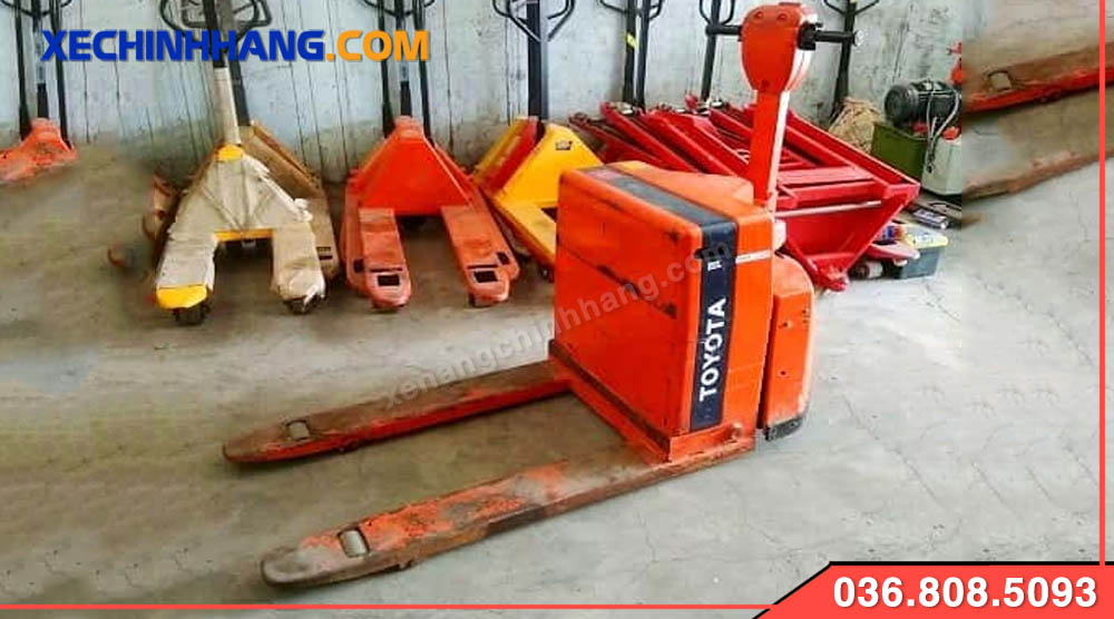 Xe nâng tay cũ 1 tấn thấp (Pallet truck)