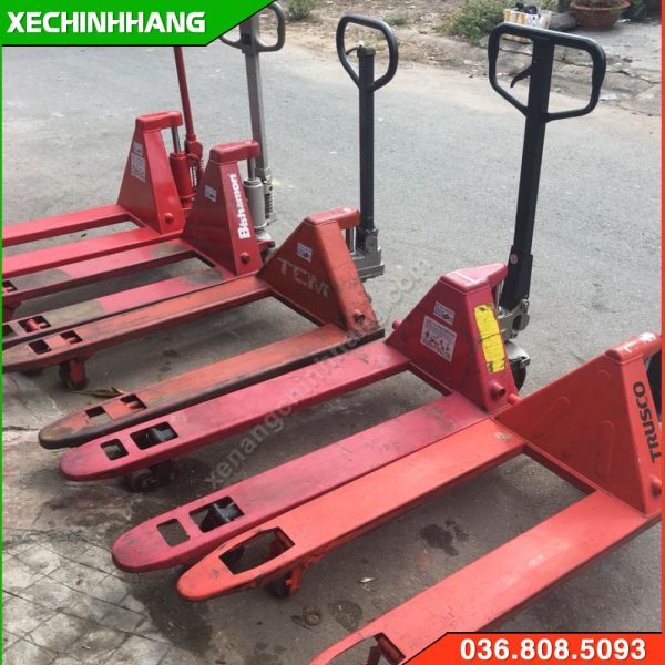 Xe nâng tay thấp cũ 1 tấn