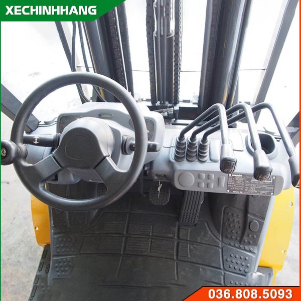 Cabin Xe Nâng Komatsu 3 tấn Cũ