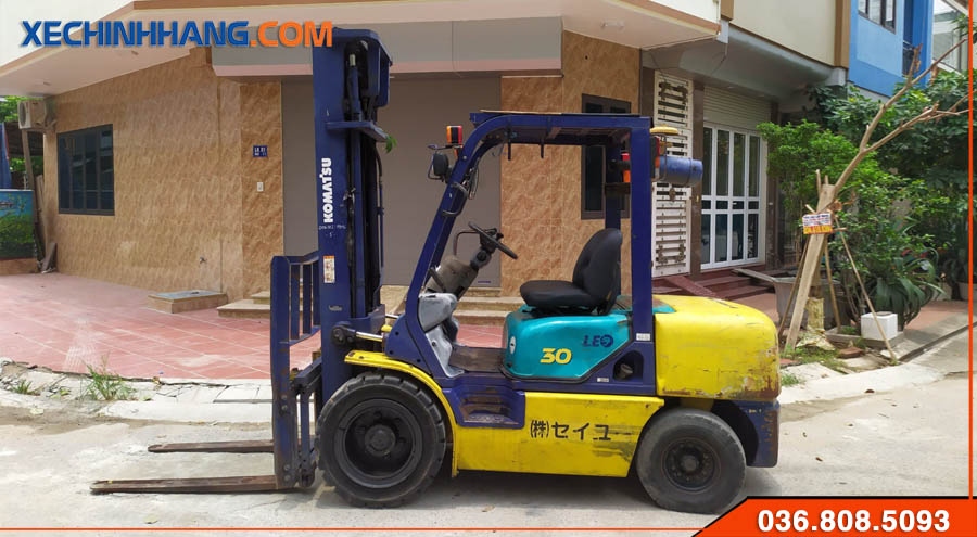 Xe nâng Komatsu 3 tấn cũ Nhật Bãi