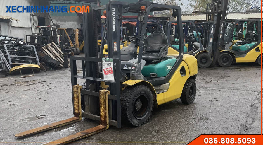 Xe nang komatsu cu 3 tan FD30 16