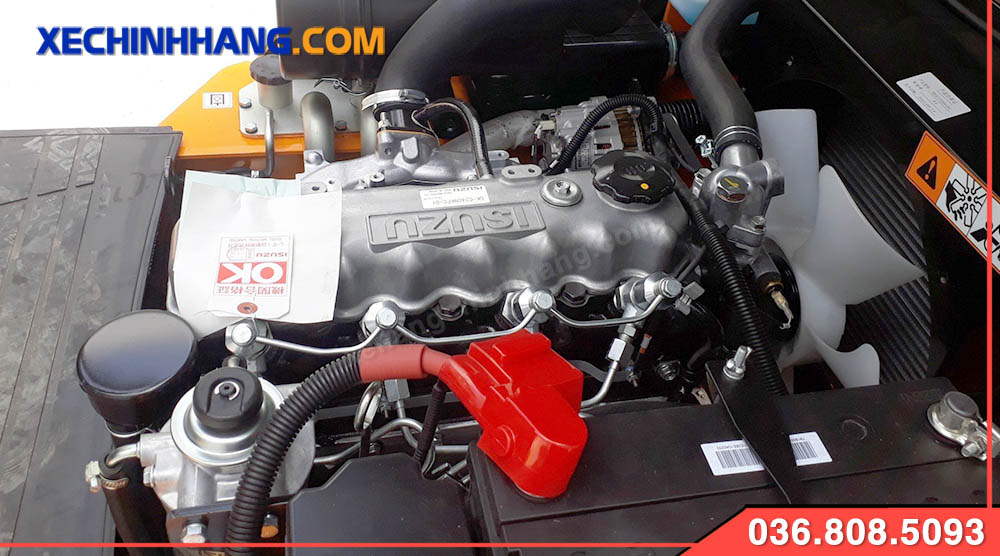 Động cơ Isuzu trên xe nâng dầu 1.5 tấn Hangcha