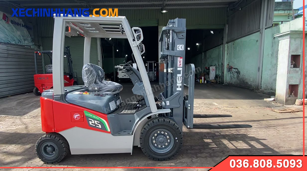 Lưu ý khi mua xe nâng điện Heli 2.5 tấn
