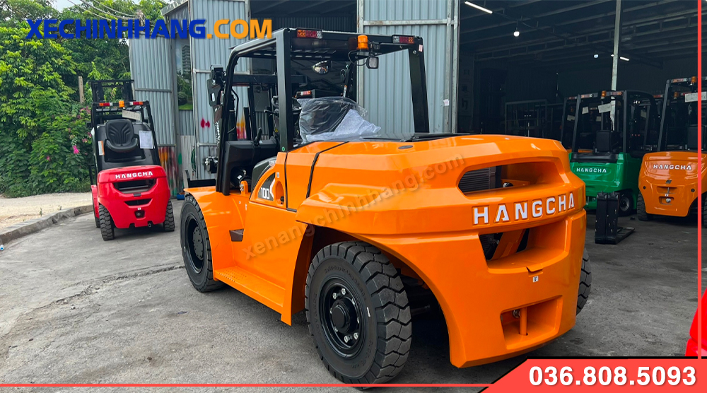 Xe nâng dầu 10 tấn chui cont sở hữu ngoại thất ấn tượng