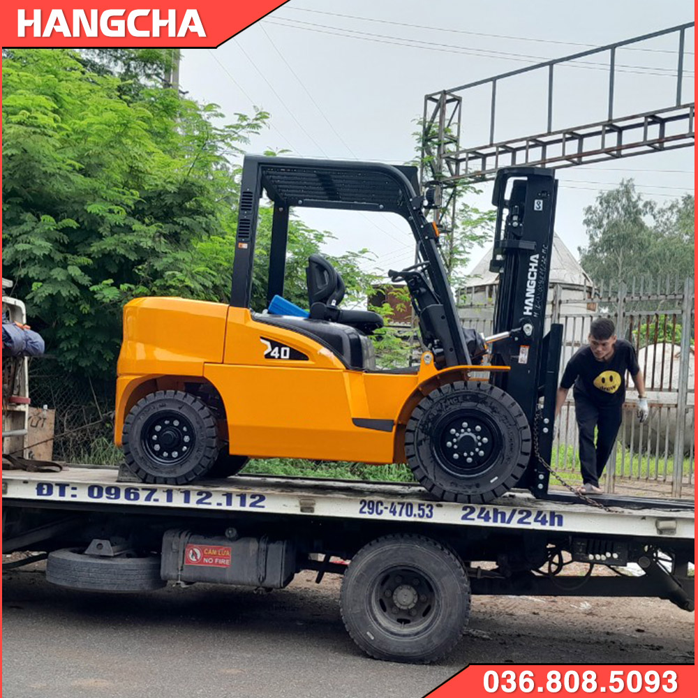 Xe nâng dầu 4 tấn động cơ mitsubishi